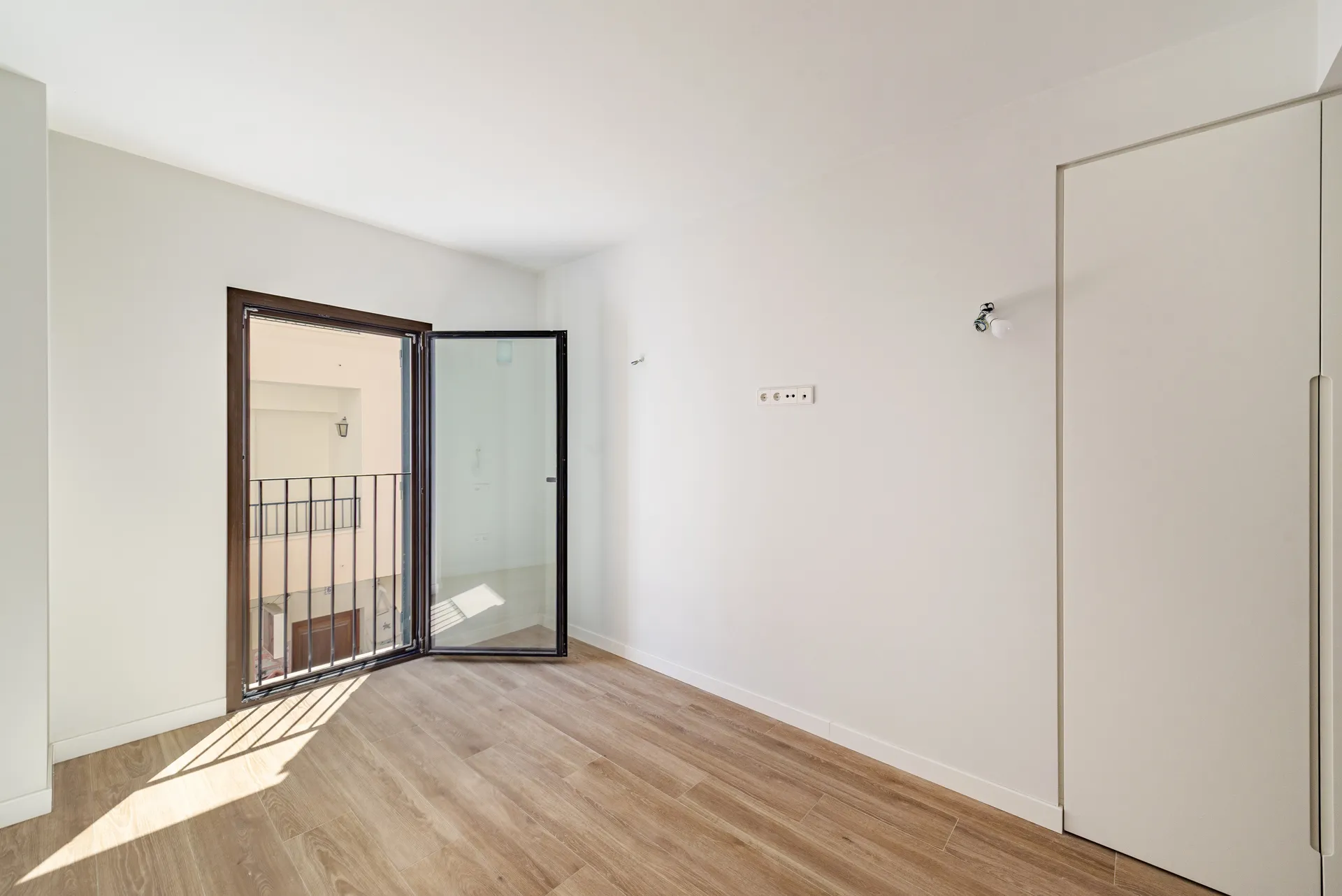 Exclusive newly built flat in top location in Port Sóller-9