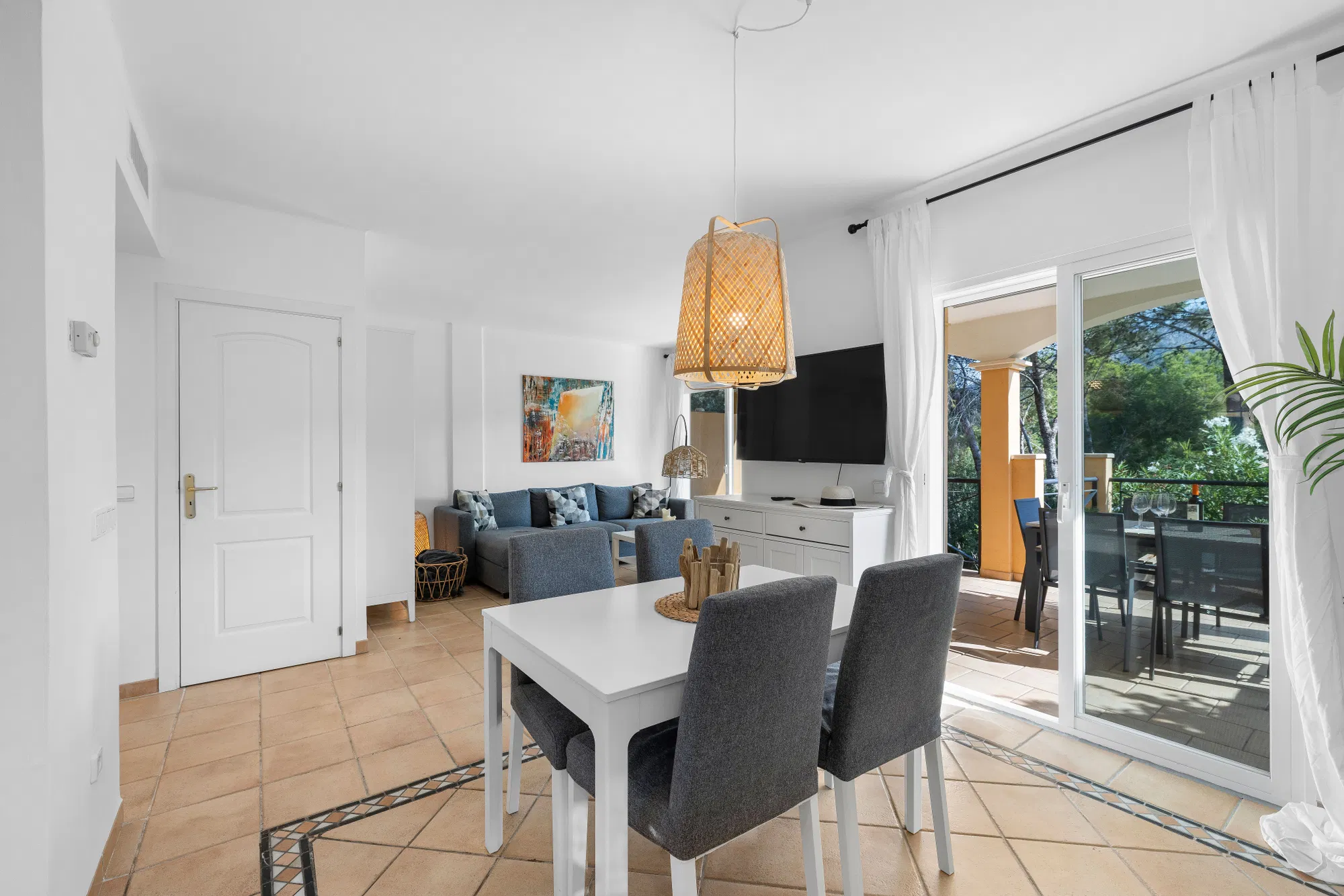 Charming end-of-terrace house in Camp de Mar – right next to the golf course-13