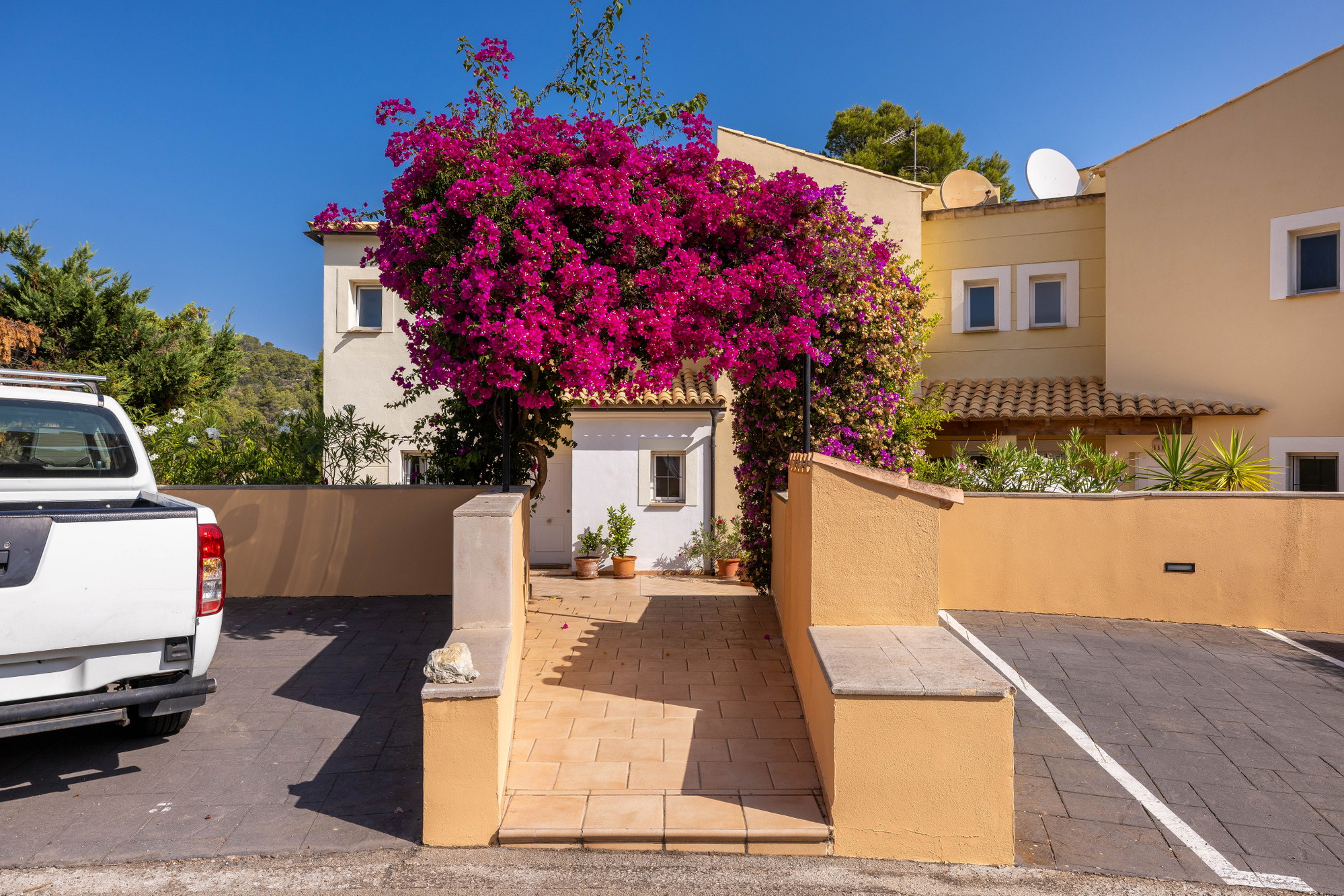 Charming end-of-terrace house in Camp de Mar – right next to the golf course-18
