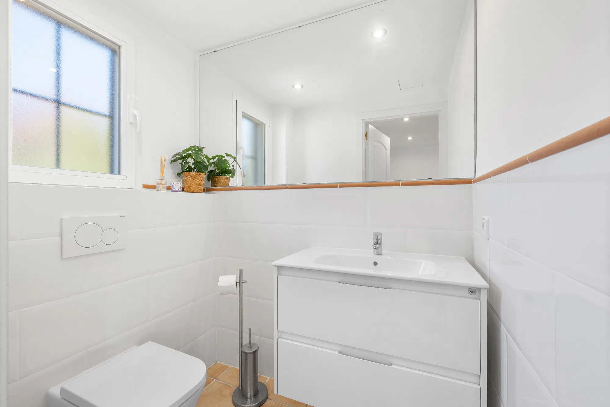 Charming end-of-terrace house in Camp de Mar – right next to the golf course-17