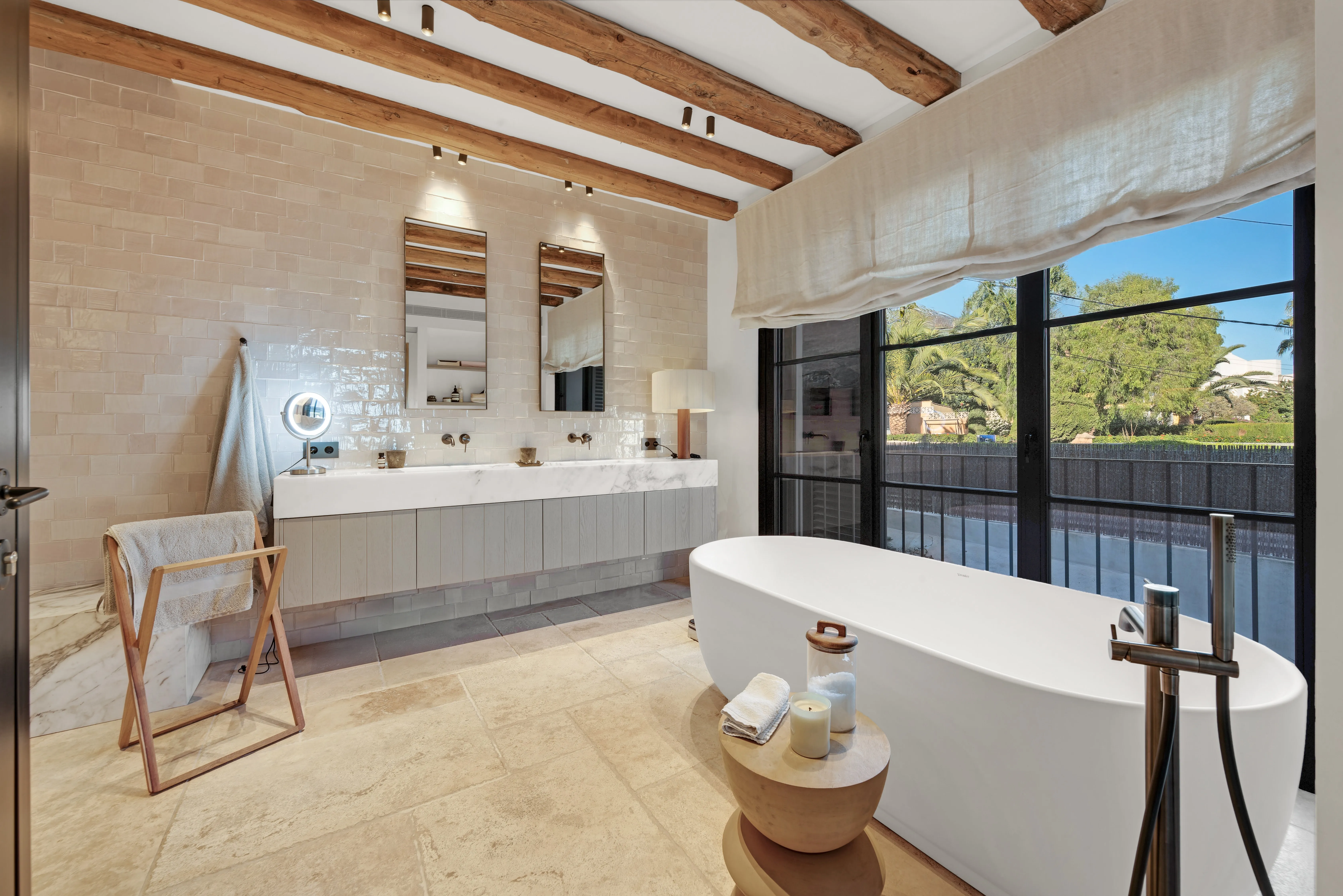 Vila única de nova construcció amb vista al mar a Palma-13