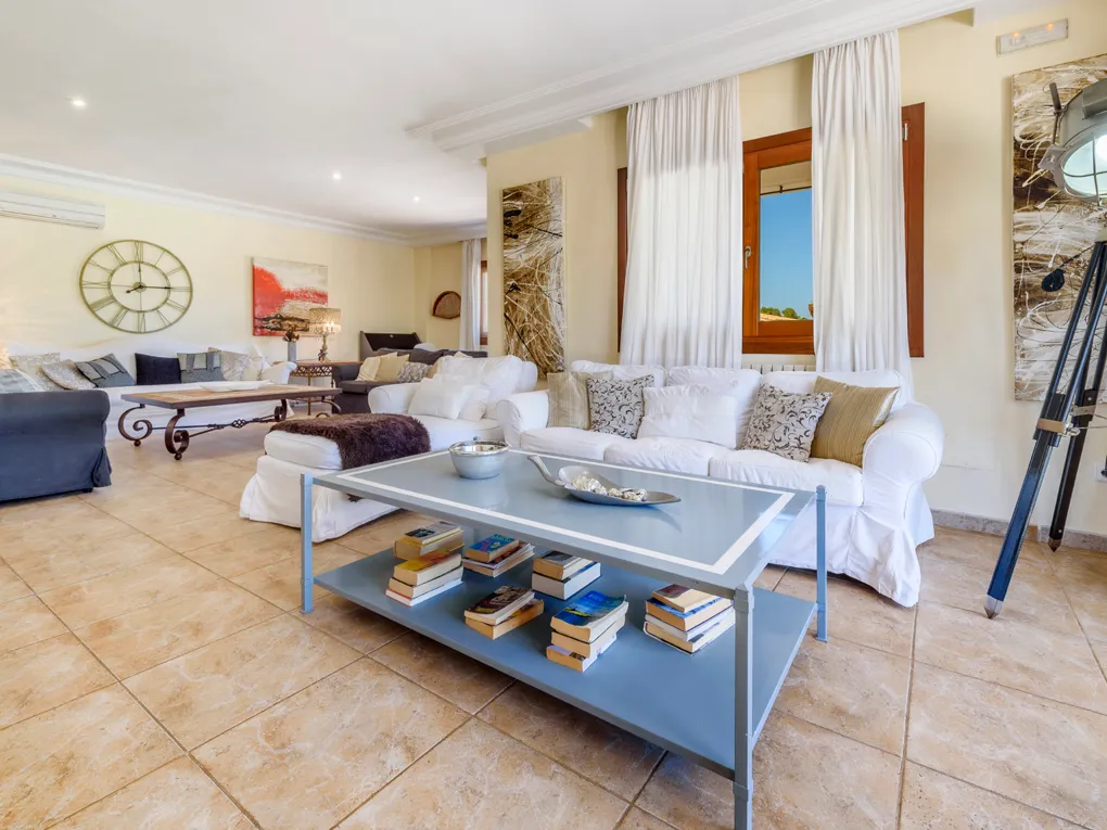 Elegante finca con excelente situación con licencia ETV-5