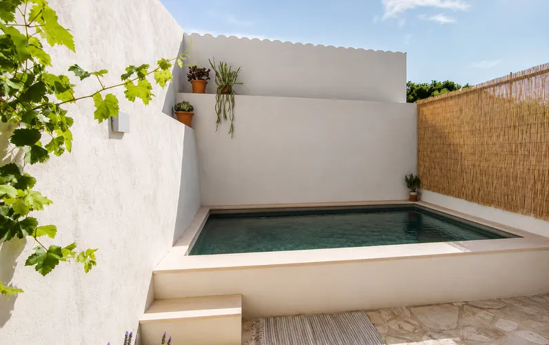 Charmantes Dorfhaus mit Pool und Weitblick