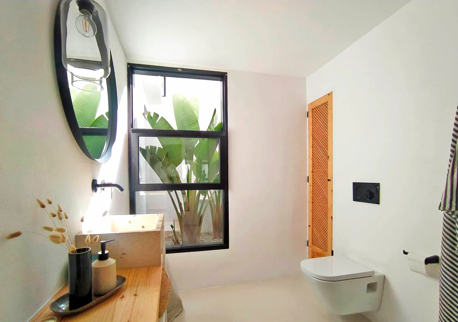 Charming village house with a pool and panoramic views-11