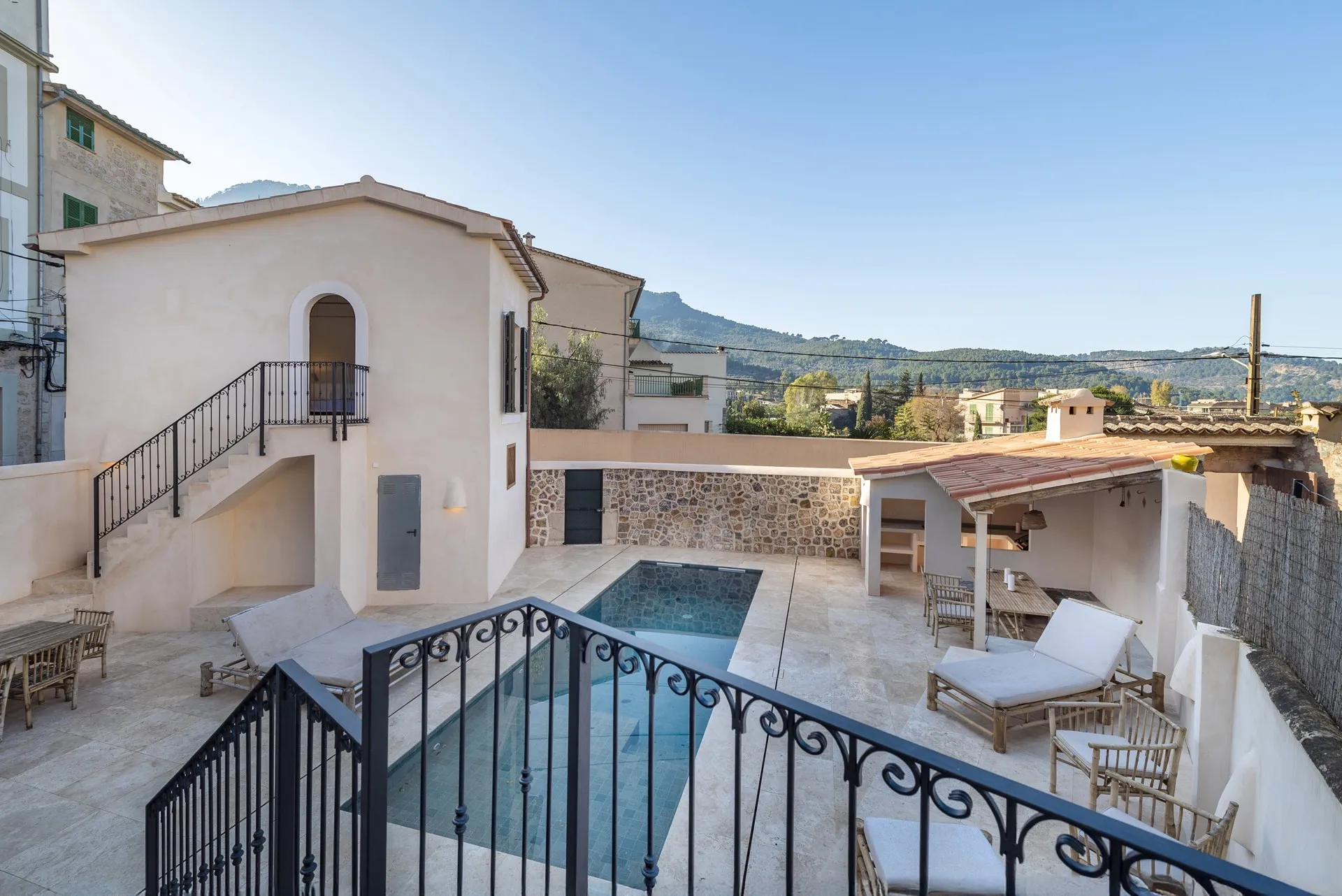 Fantastisk byhus i Sóller totalrenoveret med stil og kvalitet-19