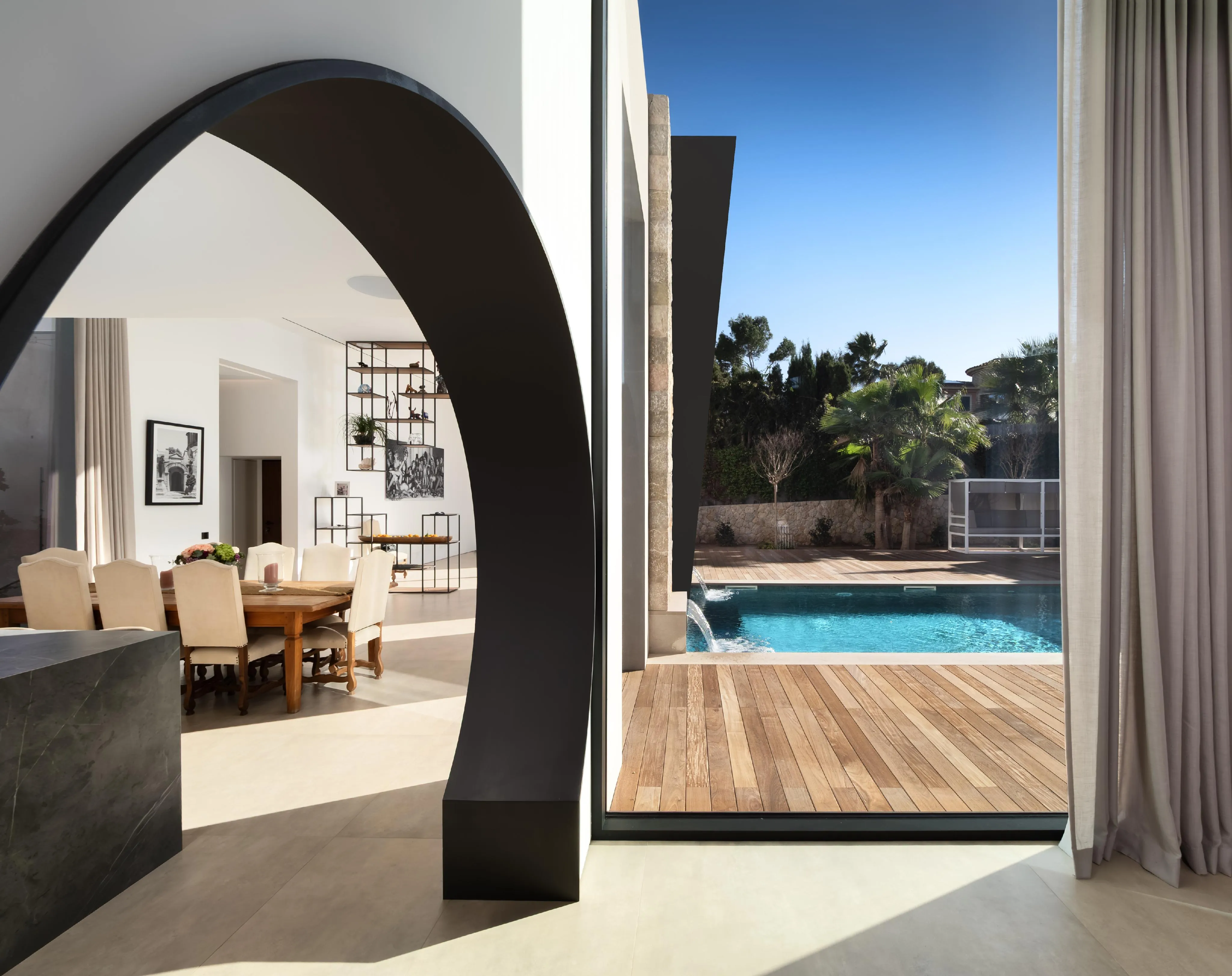 Villa de nueva construcción de alta calidad en Nova Santa Ponsa: arquitectura, funcionalidad y estilo de vida mediterráneo-7