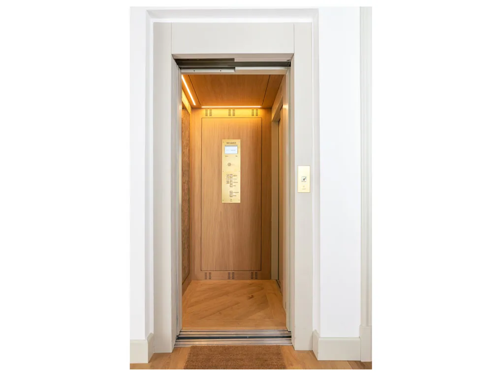 Atico duplex d'altes qualitats i moblat amb terrasses, ascensor i pàrquing a Sant Jaume-12