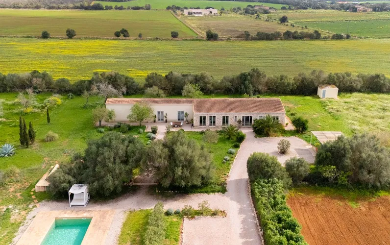 Finca z wiejskim urokiem - w pobliżu plaży Es Trenc