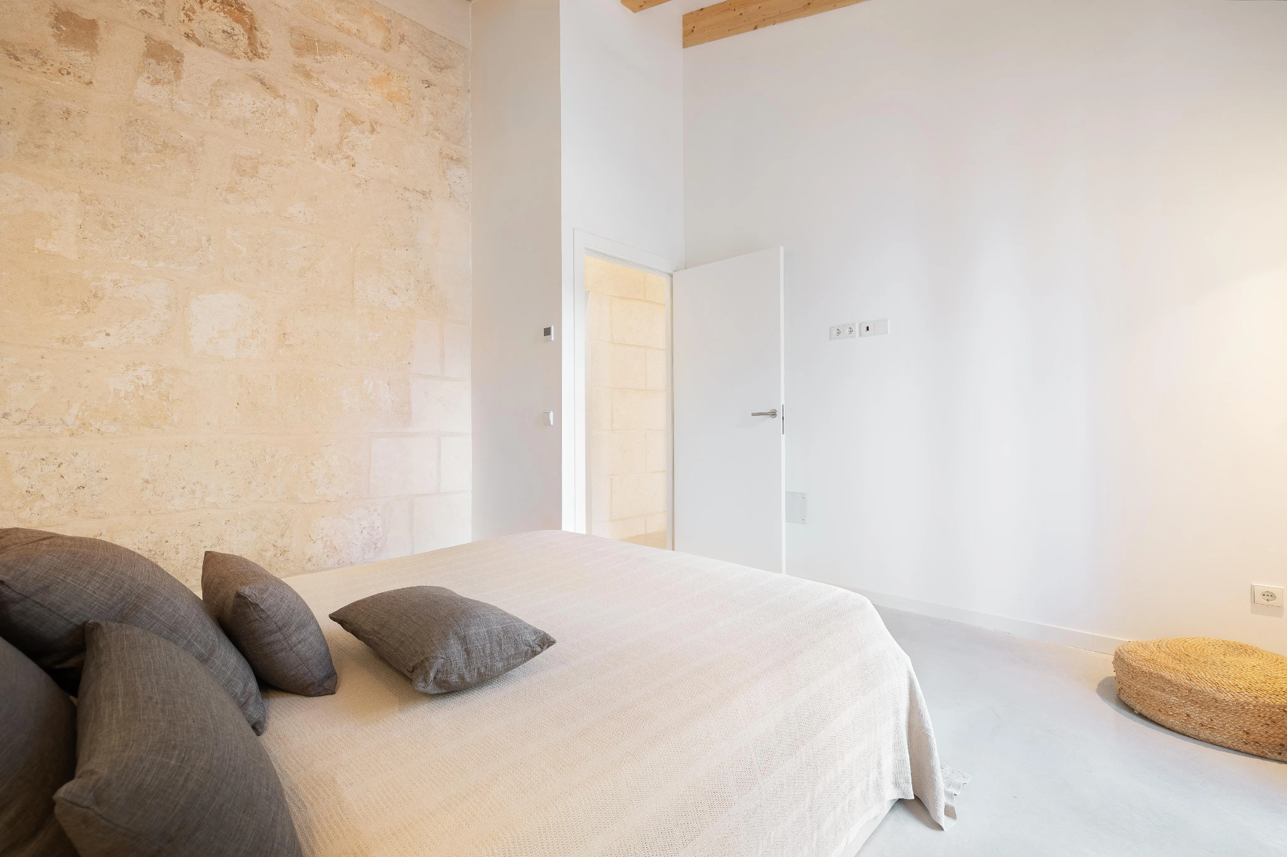 La seva nova llar a Muro: casa clau en mà amb piscina i prop de la platja-16