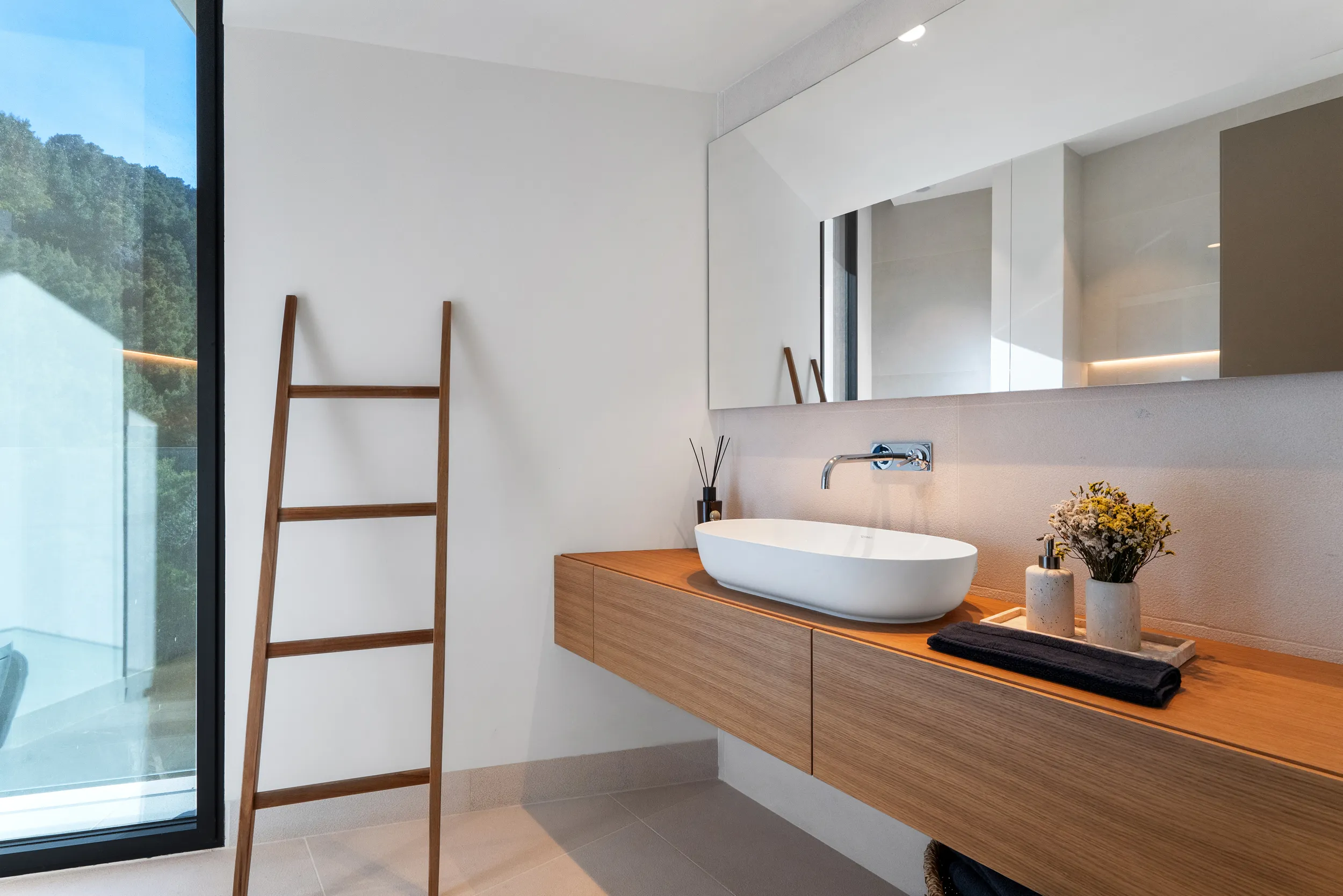 Exclusive new-build villa with indoor pool and expansive spa area-25