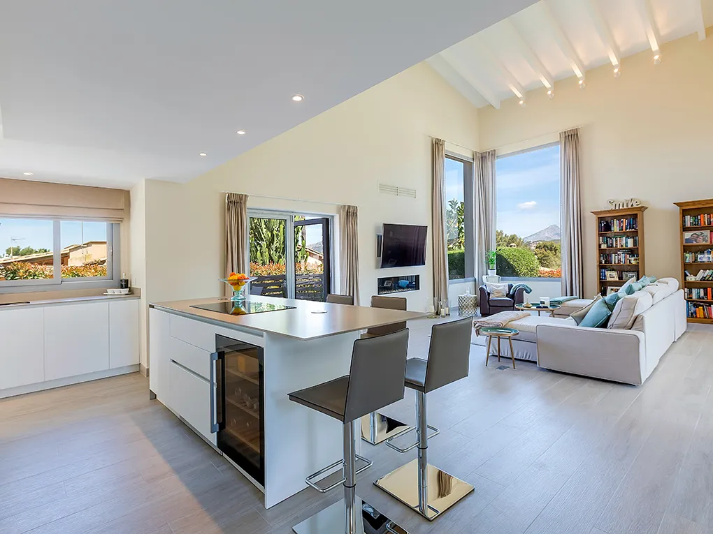 Villa moderna mediterranea con licenza di affitto-6