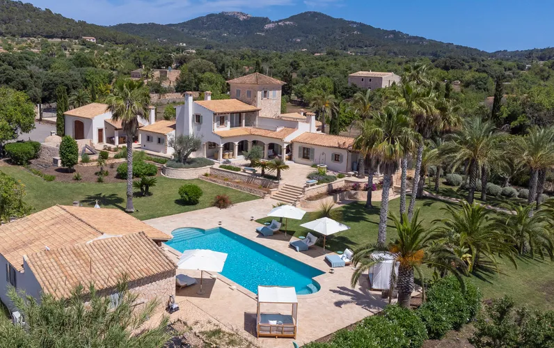 Idyllic estate near Cas Concos