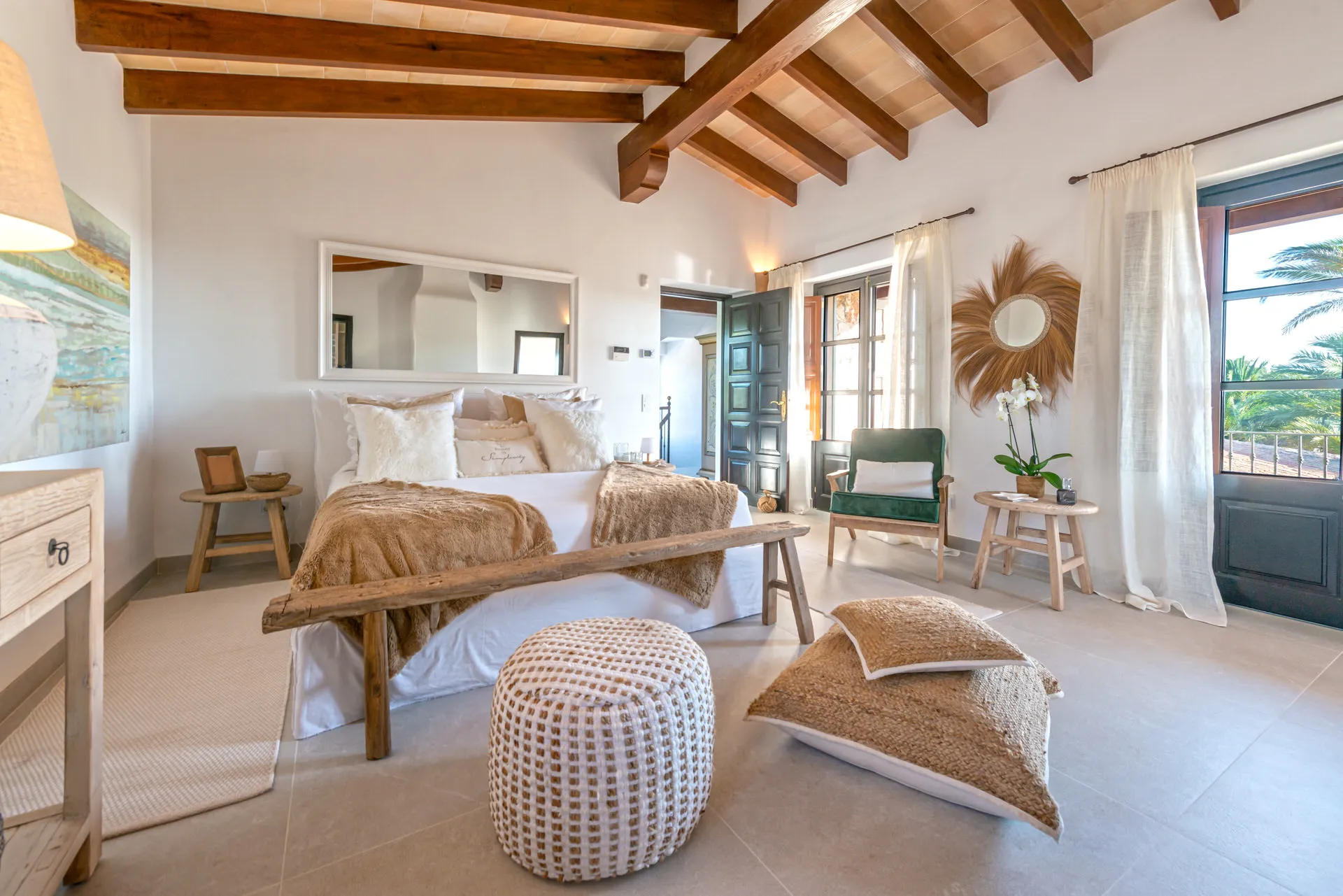 Idyllicznie położona nieruchomość w pobliżu Cas Concos-11