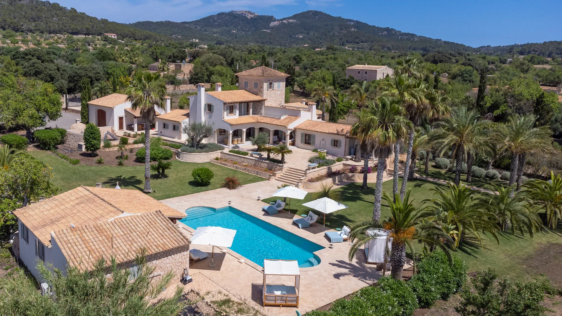 Idyllisk beliggende ejendom nær Cas Concos-1