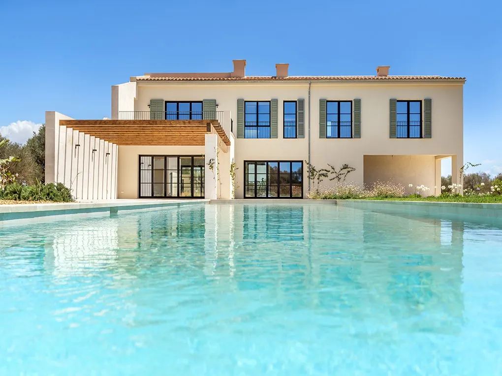 Moderna finca de nueva construcción con vistas al mar y panorámicas.-2