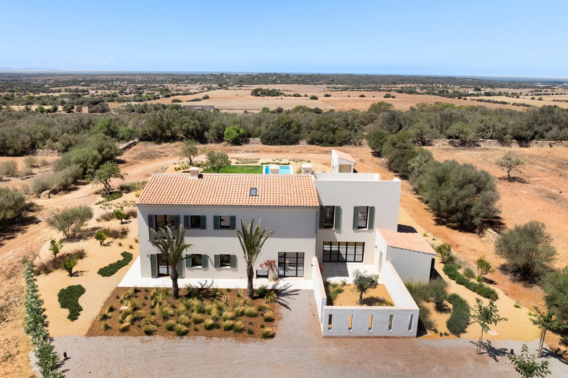 Moderna finca de nueva construcción con vistas al mar y panorámicas.-3