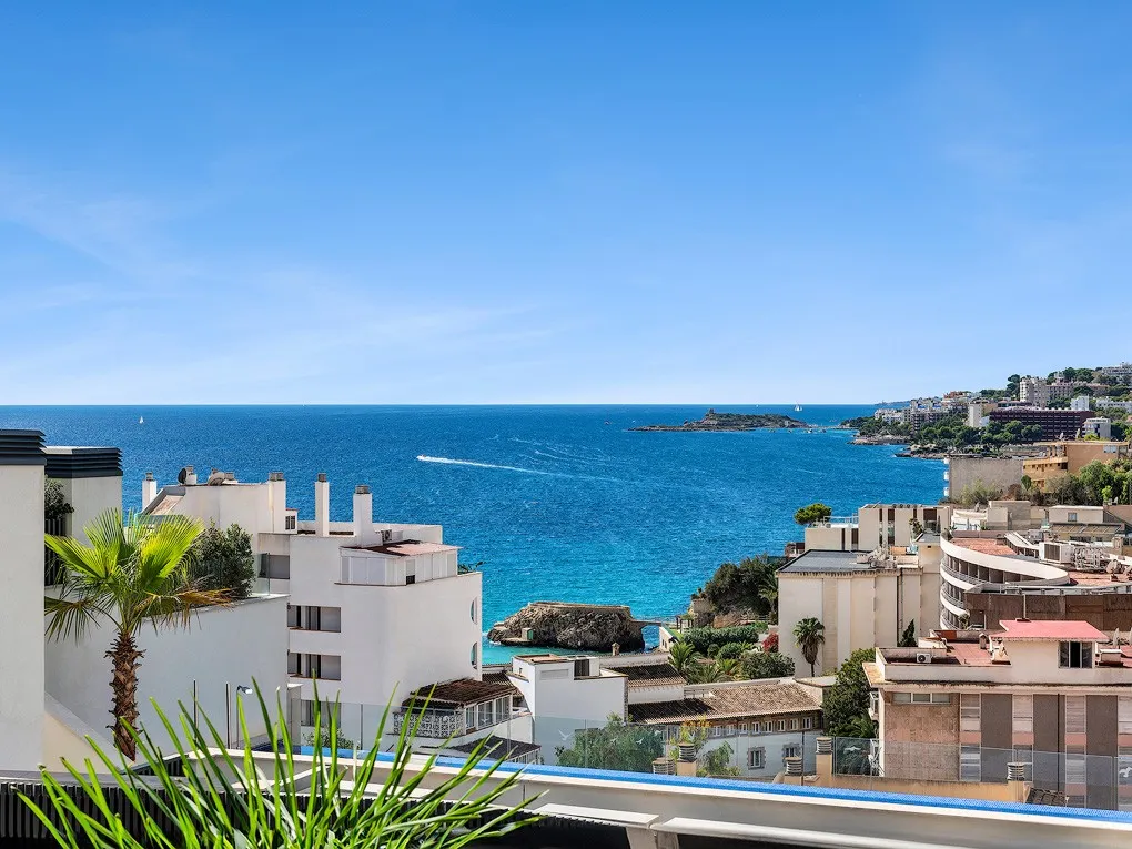 Nowoczesny, nowo wybudowany apartament z prywatnym basenem i fantastycznym widokiem na morze-1