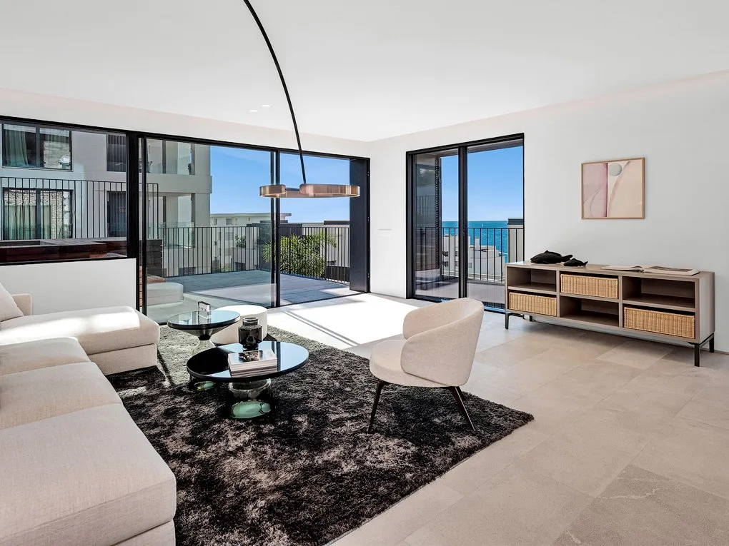 Nowoczesny, nowo wybudowany apartament z prywatnym basenem i fantastycznym widokiem na morze-8