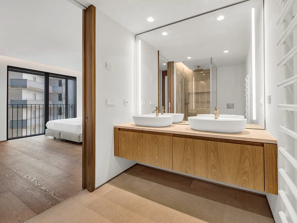 Nowoczesny, nowo wybudowany apartament z prywatnym basenem i fantastycznym widokiem na morze-18