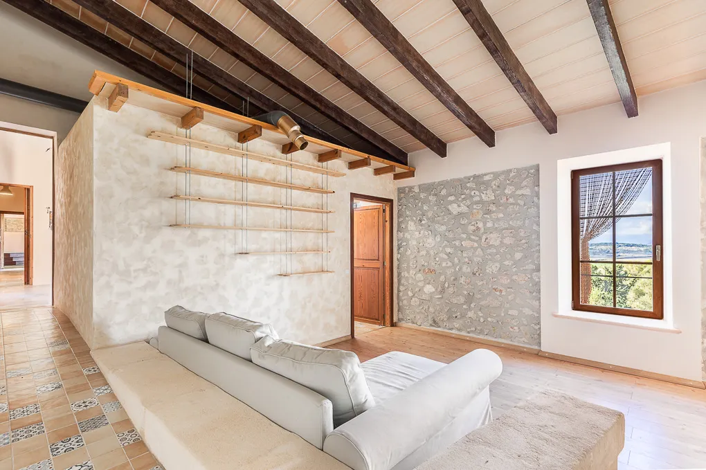 Manoir du 13ème siècle à Sineu avec une vue fantastique-6