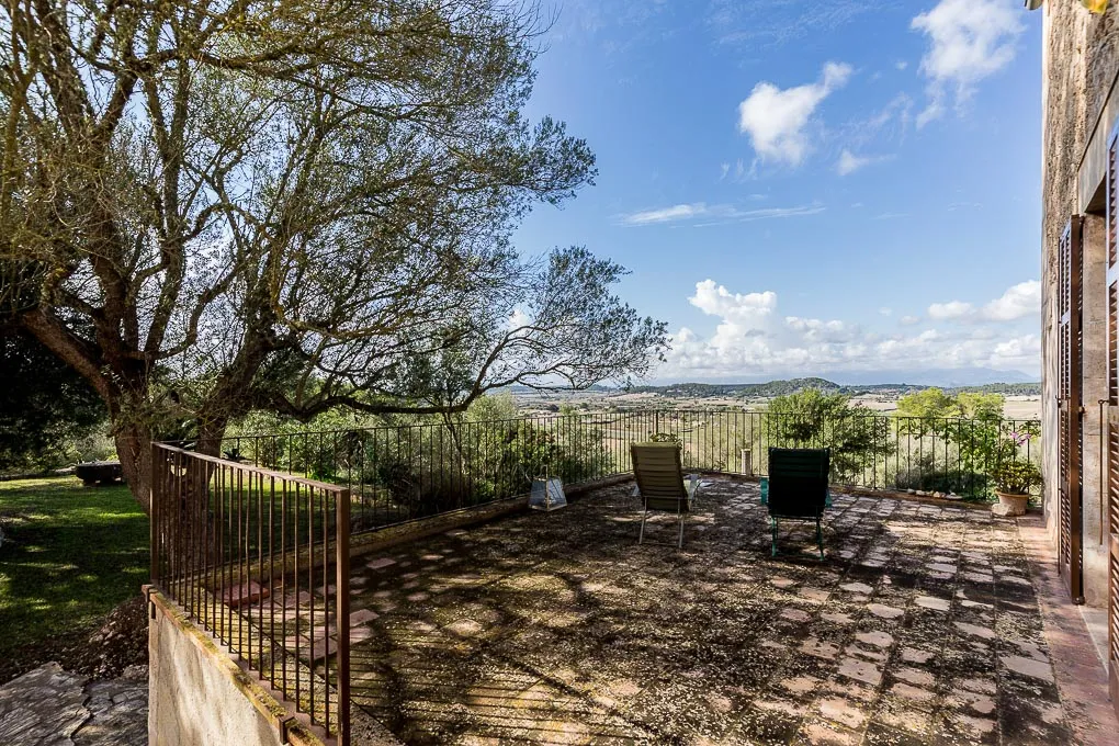 Manoir du 13ème siècle à Sineu avec une vue fantastique-19