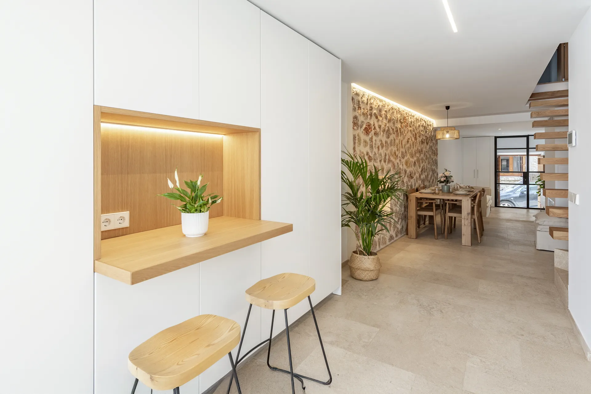 Excellent renovated townhouse with patio and pool in the heart of Pollensa-8