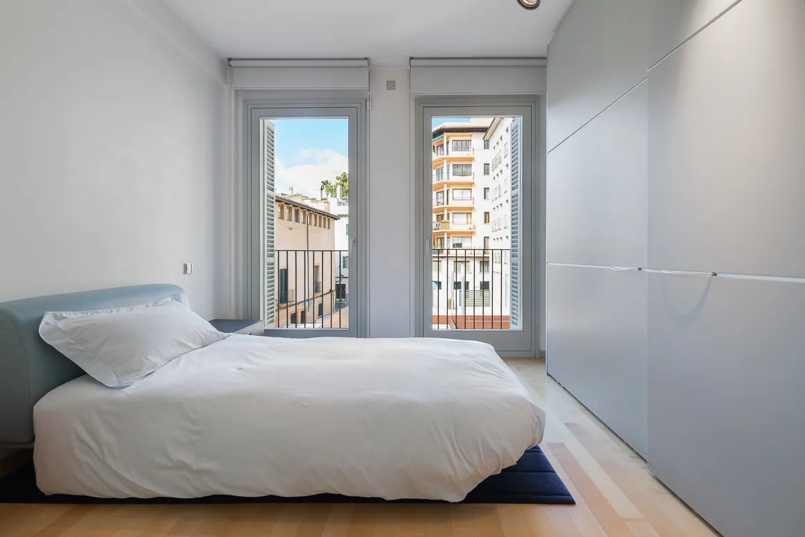 Jasny, przestronny dwupoziomowy apartament z parkingiem i windą w Palma-16