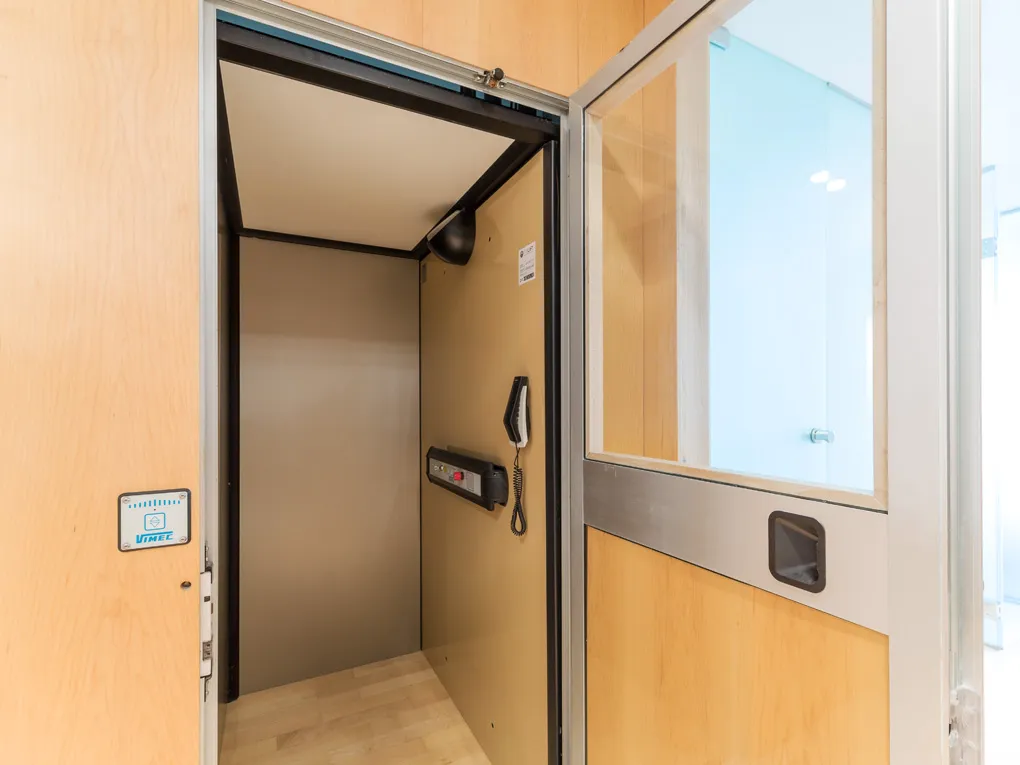 Bright, spacious duplex apartment with elevator-10