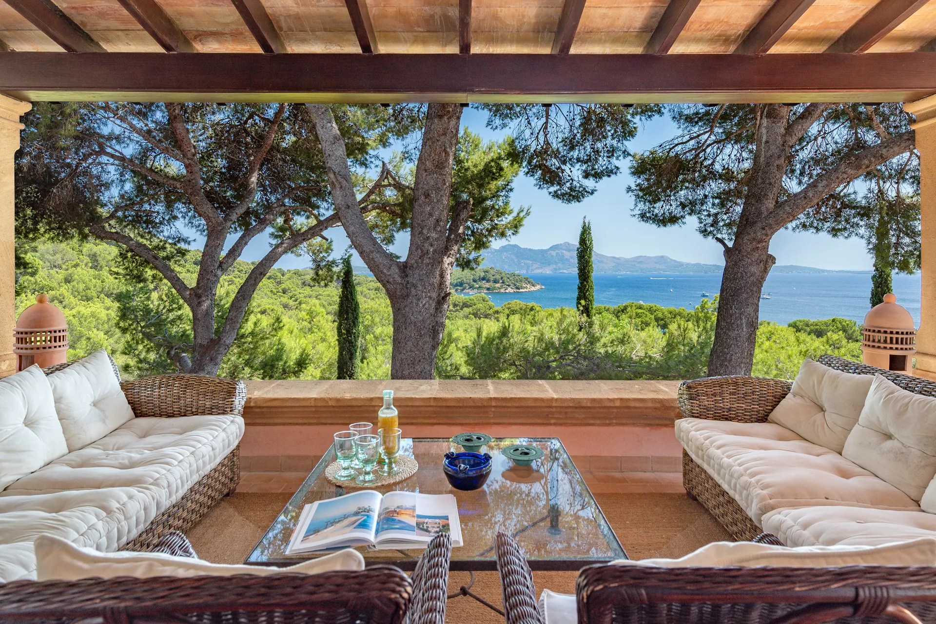 Middelhavsdrømmevilla med havudsigt i Formentor-1