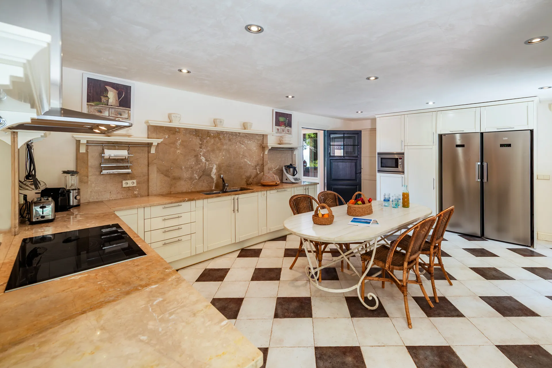 Vila de somni mediterrània amb vista al mar a Formentor-8