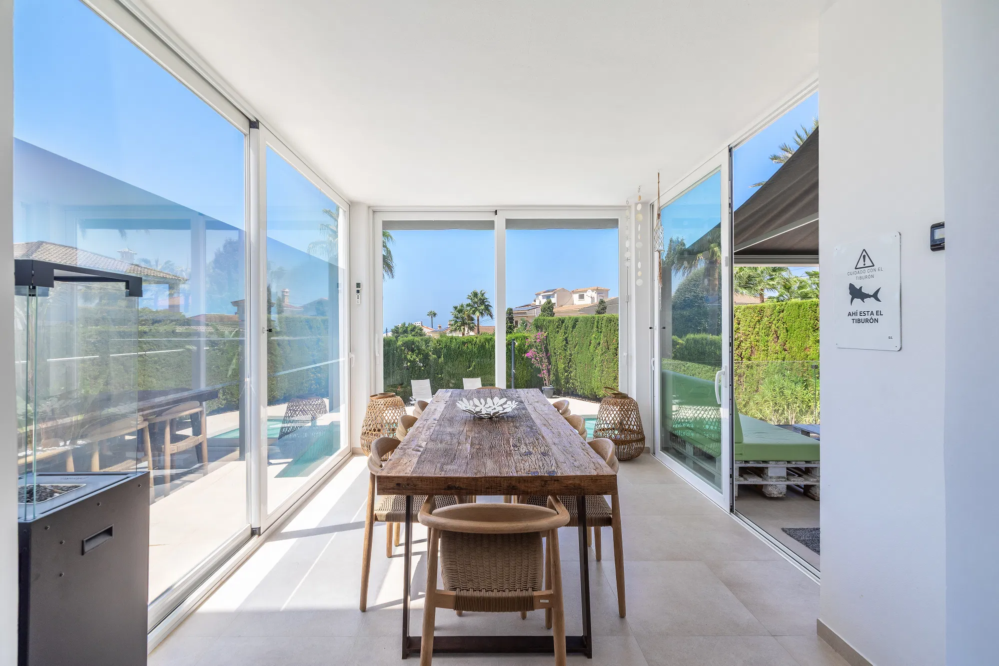 Renovated villa with sea views in Bahía Azul-7