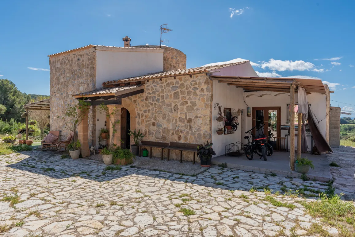 Propietat rural amb vistes al mar i una gran parcel·la de terreny entre Artà i Son Servera-4