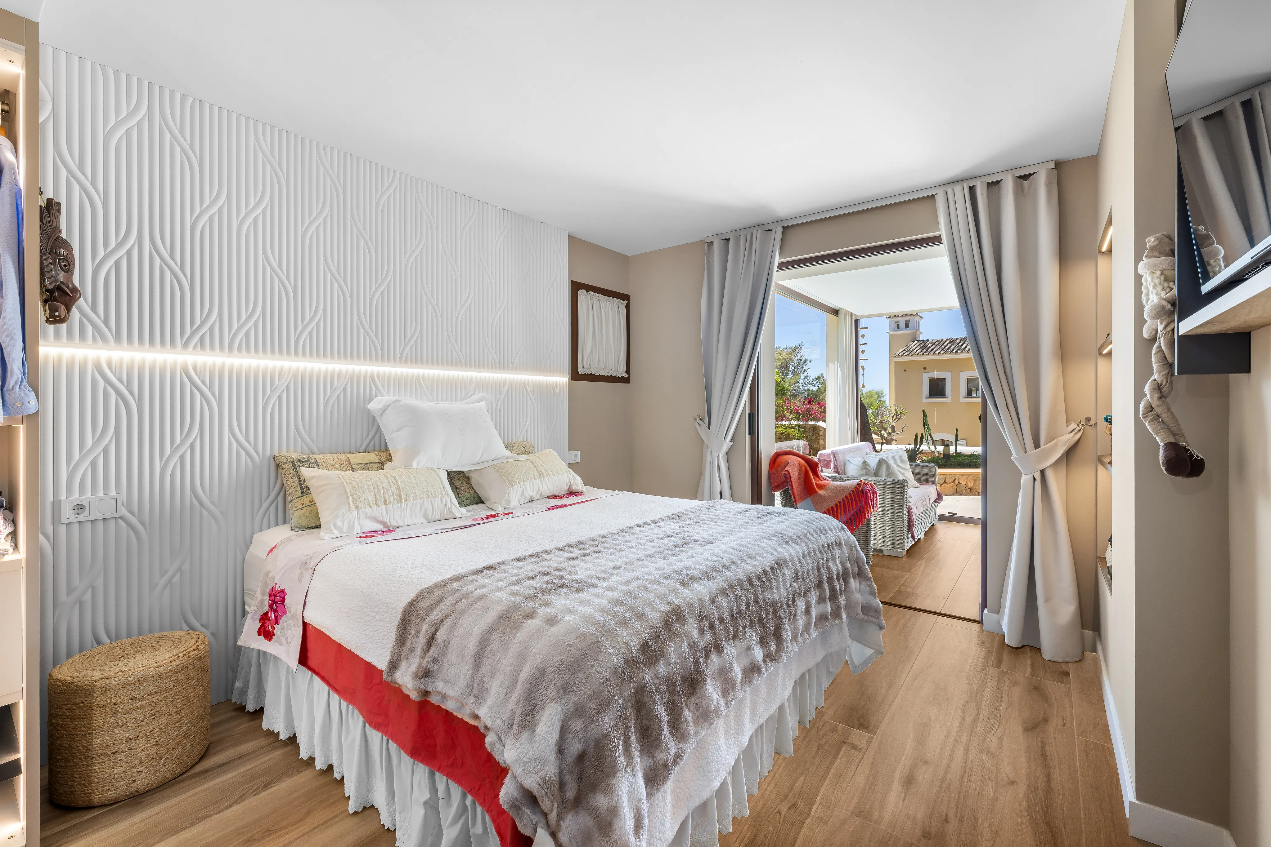 Beautiful refurbished garden apartment in Nova Santa Ponsa-9