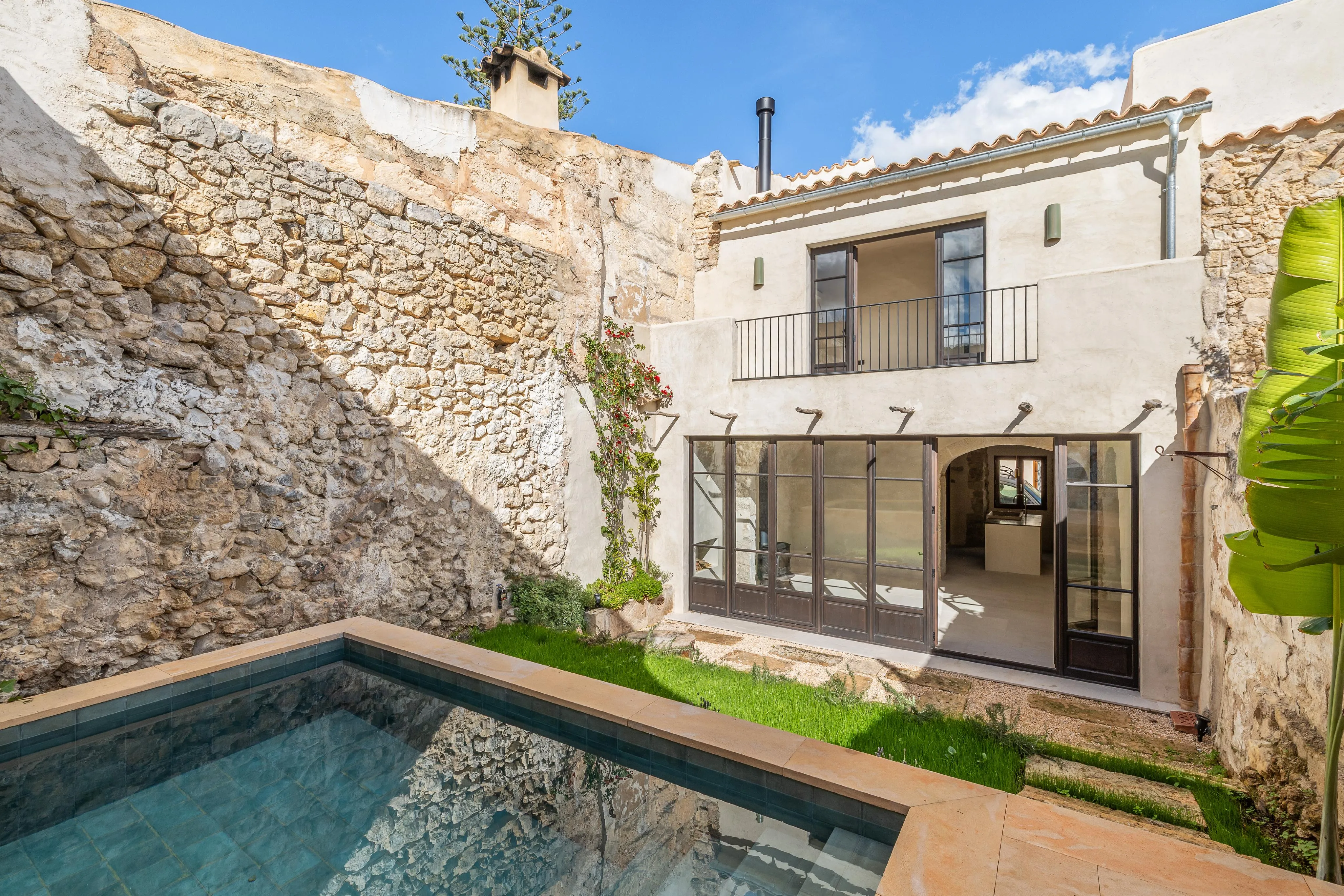 Renovated townhouse with a pool in Selva-15
