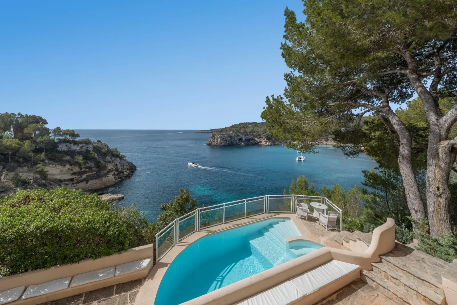 Villa in first sea line in Portals Vells-1