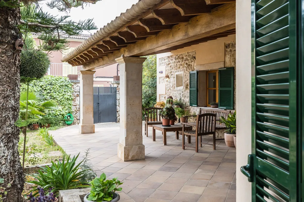 Maison de ville typique et accueillante avec grand jardin et piscine-20