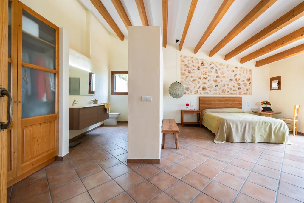 Maison de ville typique et accueillante avec grand jardin et piscine-13