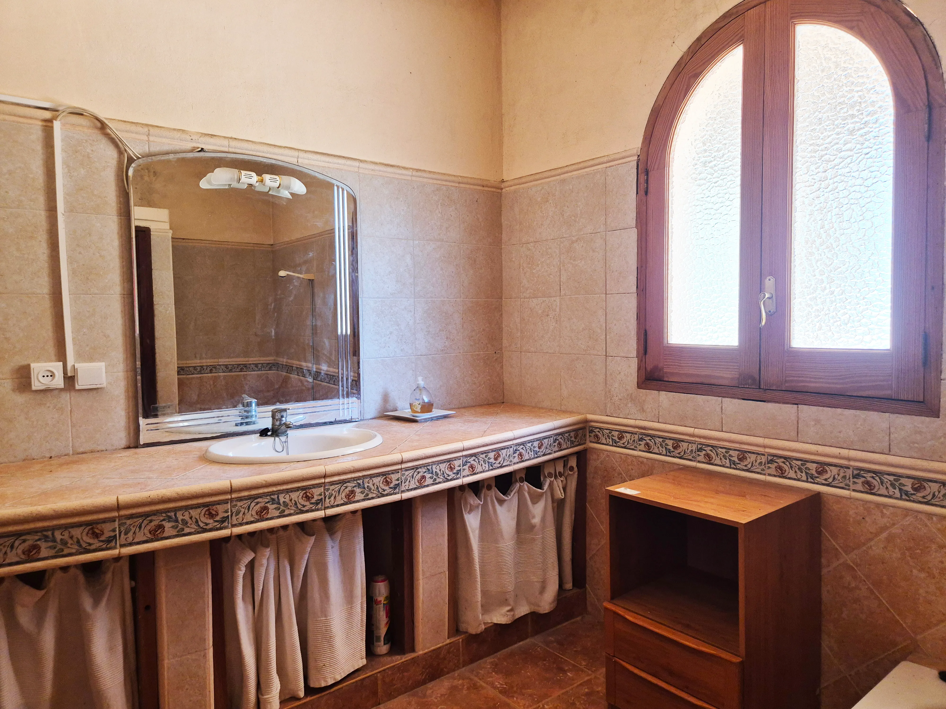 Finca with Wonderful Views of the Tramuntana Mountains-14