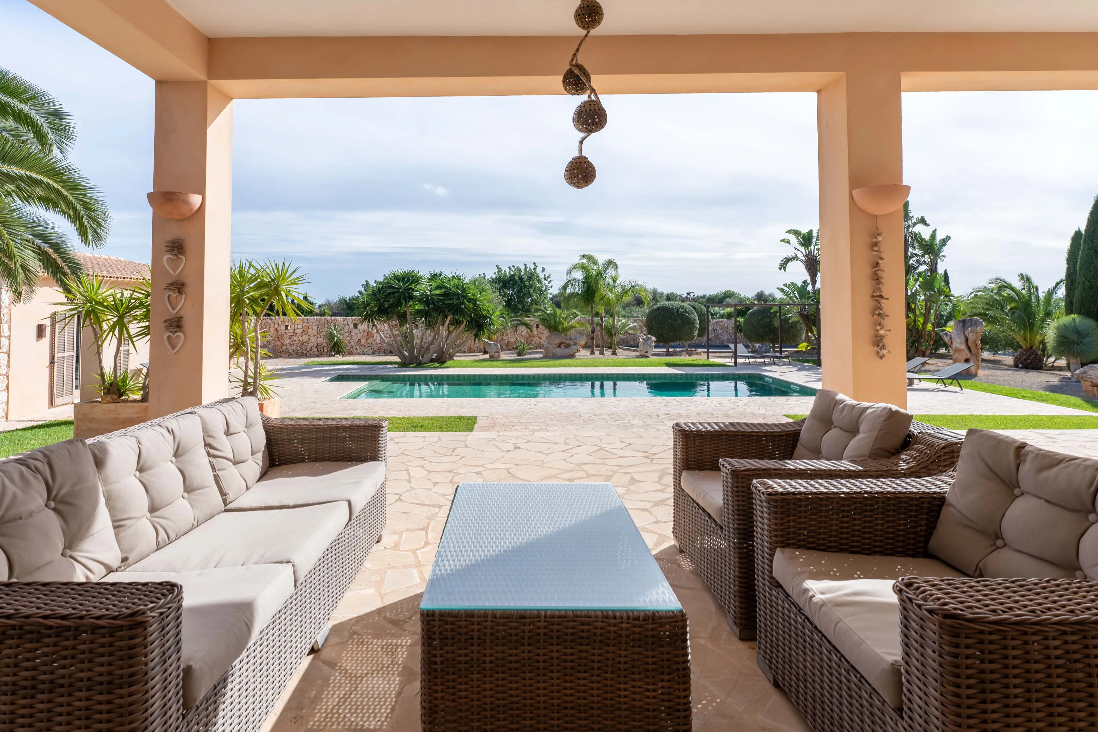 Stylowa finca w nowoczesnym stylu-7