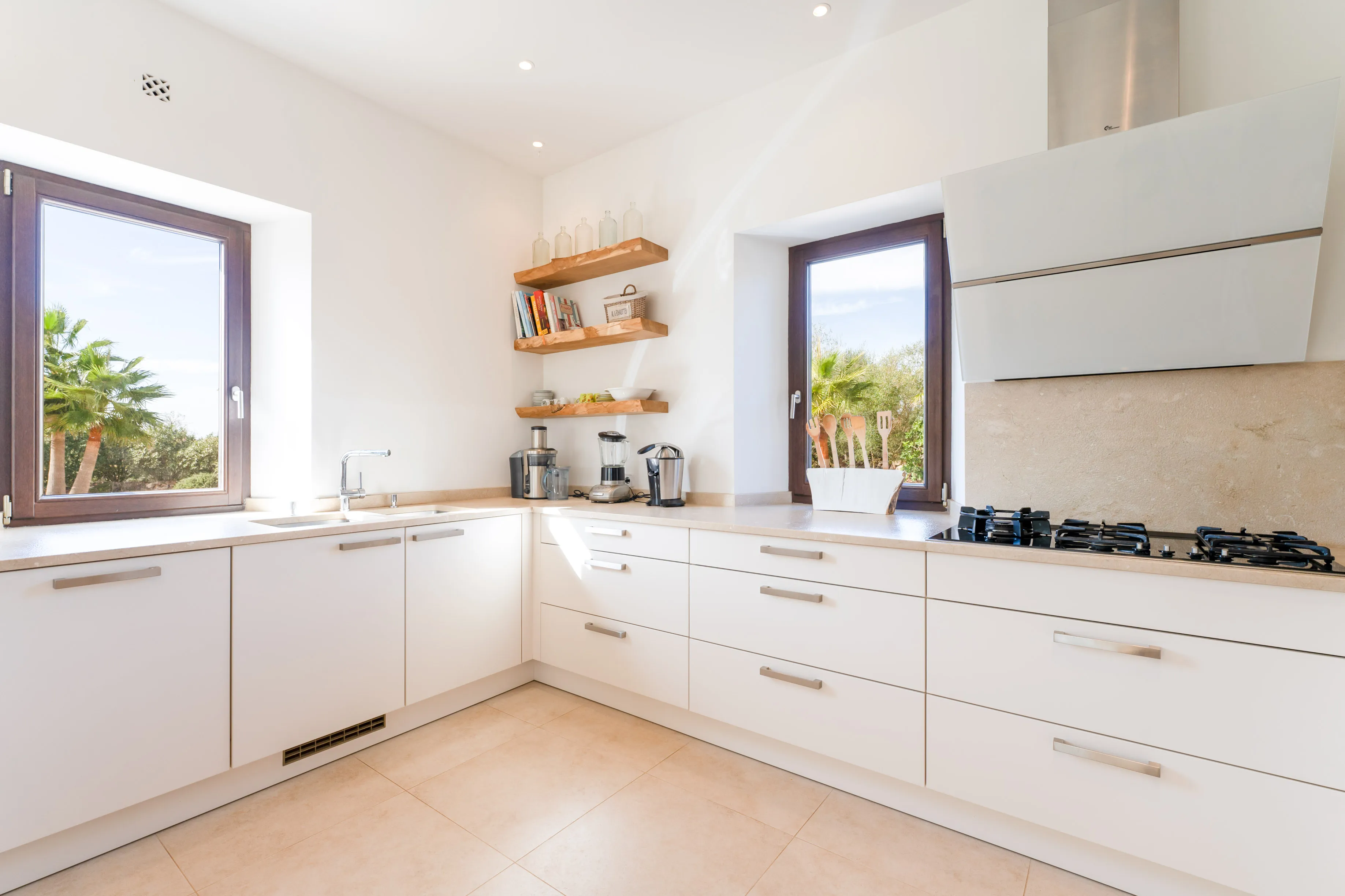 Stylowa finca w nowoczesnym stylu-9