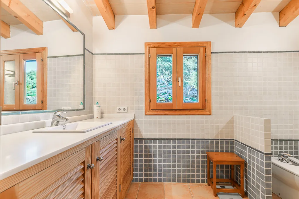 Villa med udsigt over bjergene i Alaró-13