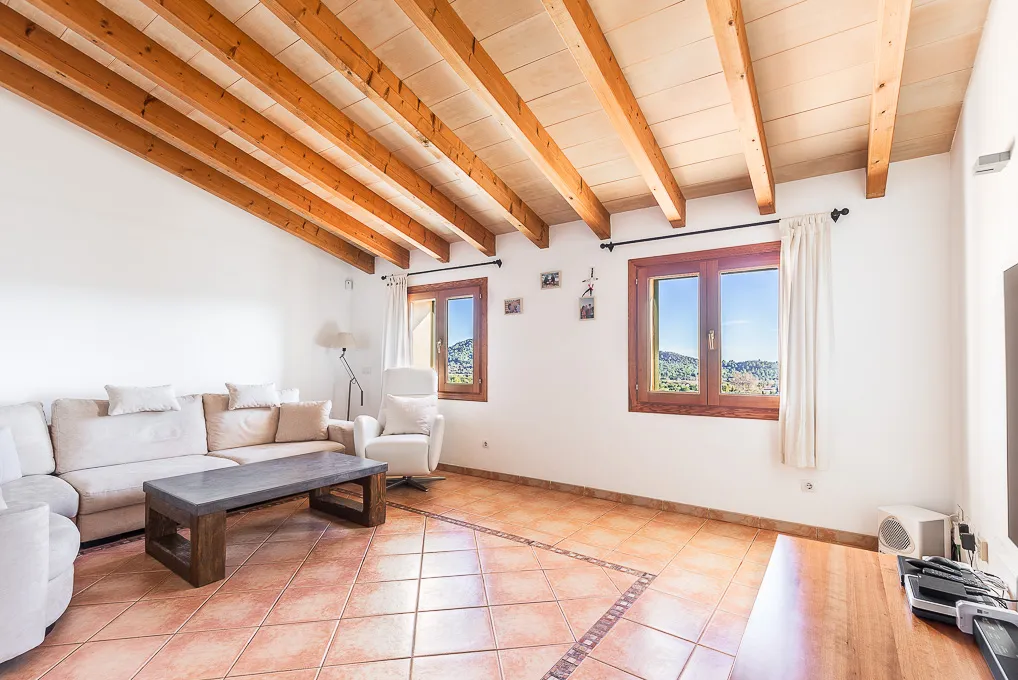 Villa with views over the mountains in Alaró-14