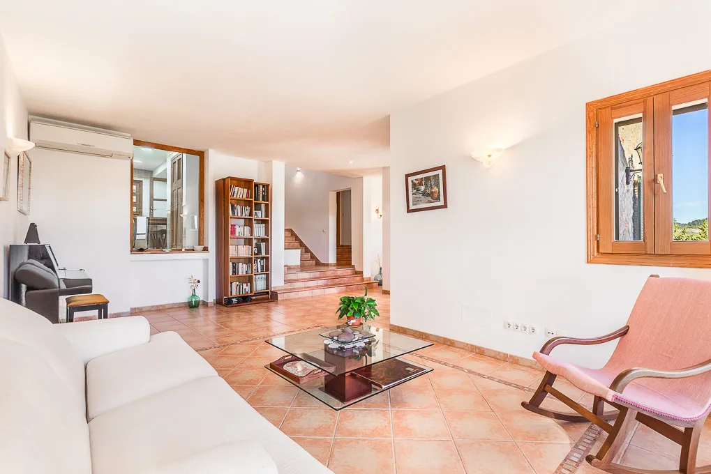 Villa with views over the mountains in Alaró-6