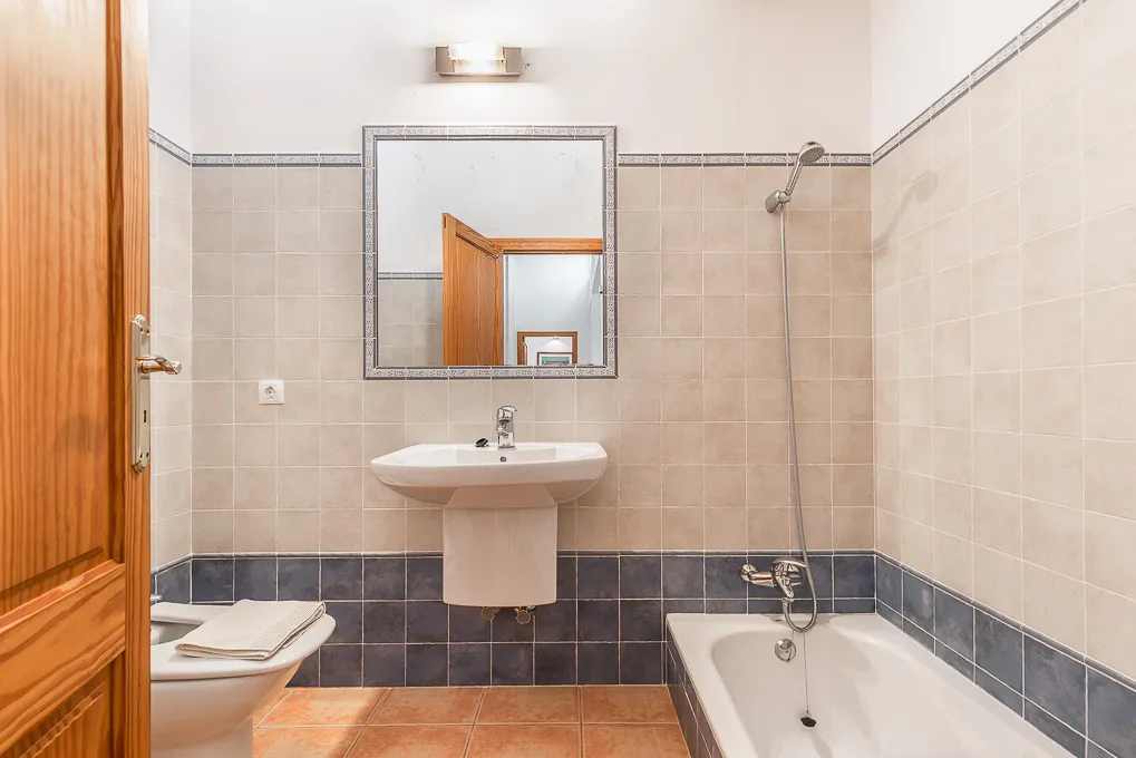 Villa with views over the mountains in Alaró-16