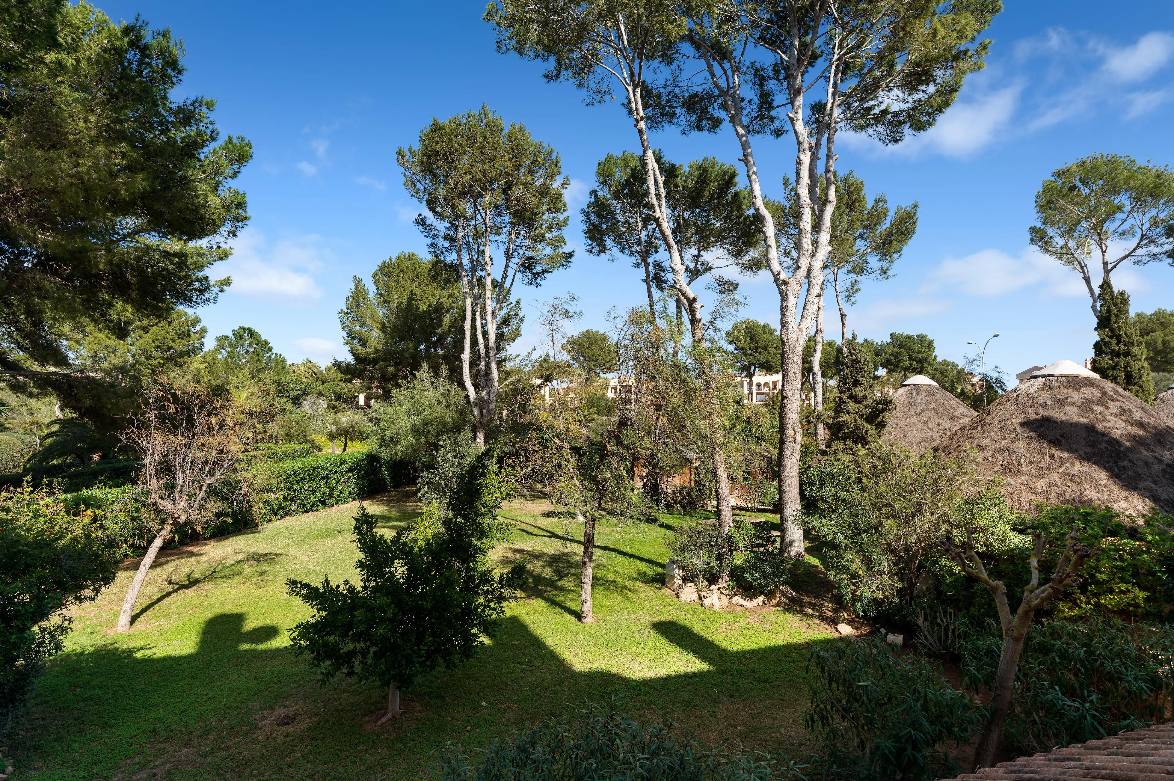 Apartament amb vista al mar en exclusiva urbanització mediterrània en primera línia de mar-17