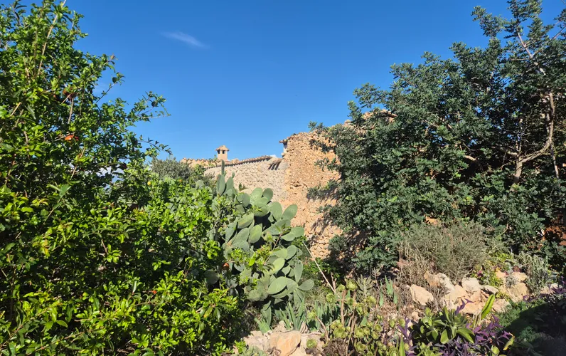 Terreny amb llicència de construcció i meravellosa vista prop de Santa Maria