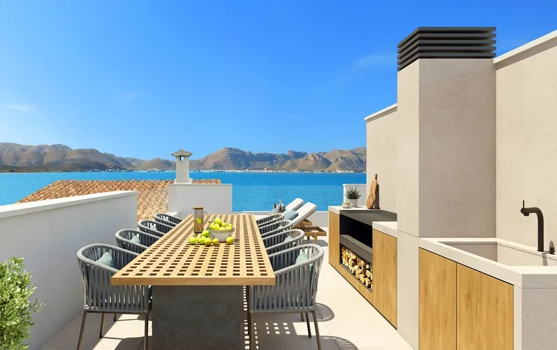 Projet dans une situation de rêve sur la baie de Pollensa