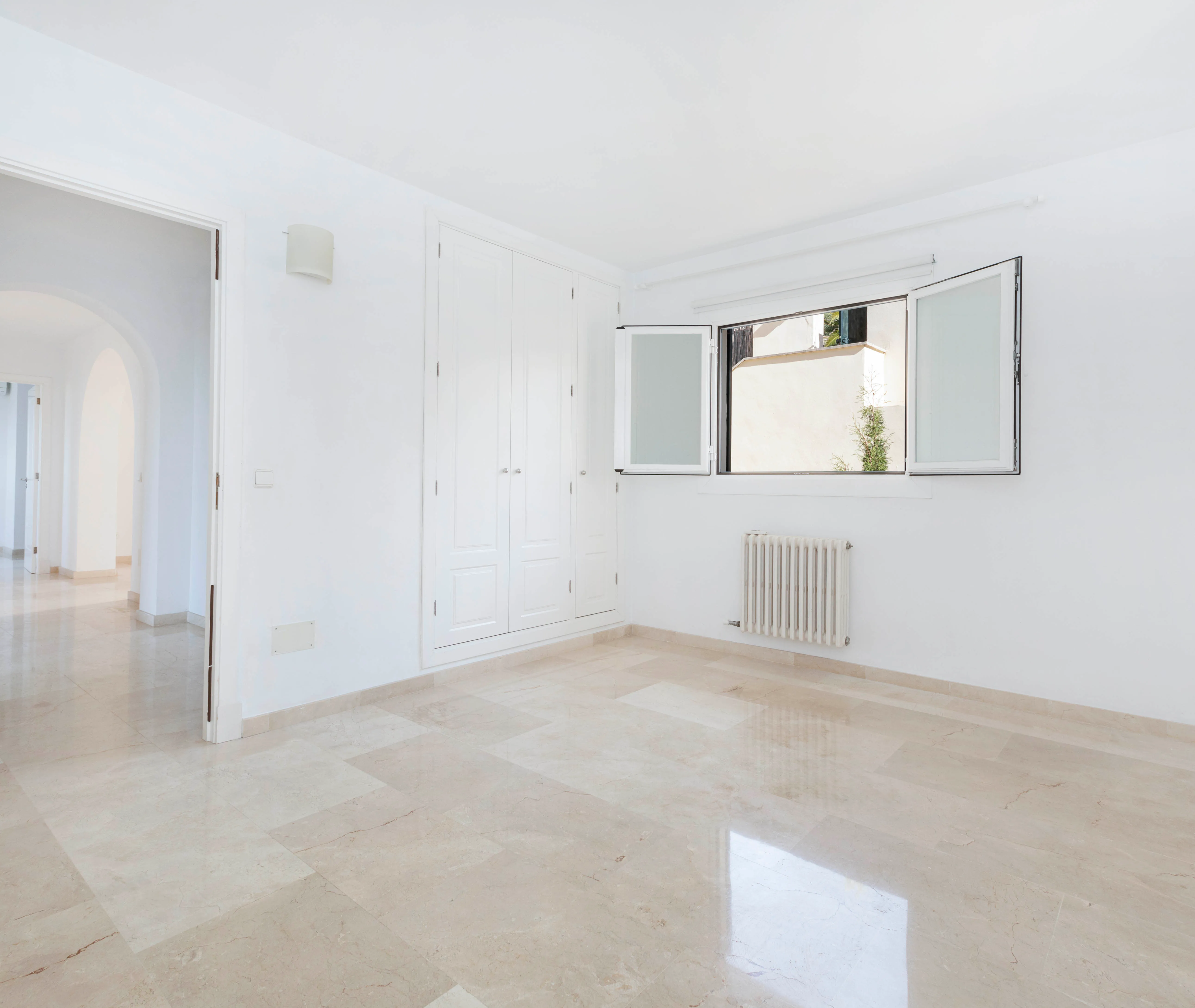 Mediterrane villa met zeezicht in Bendinat-13