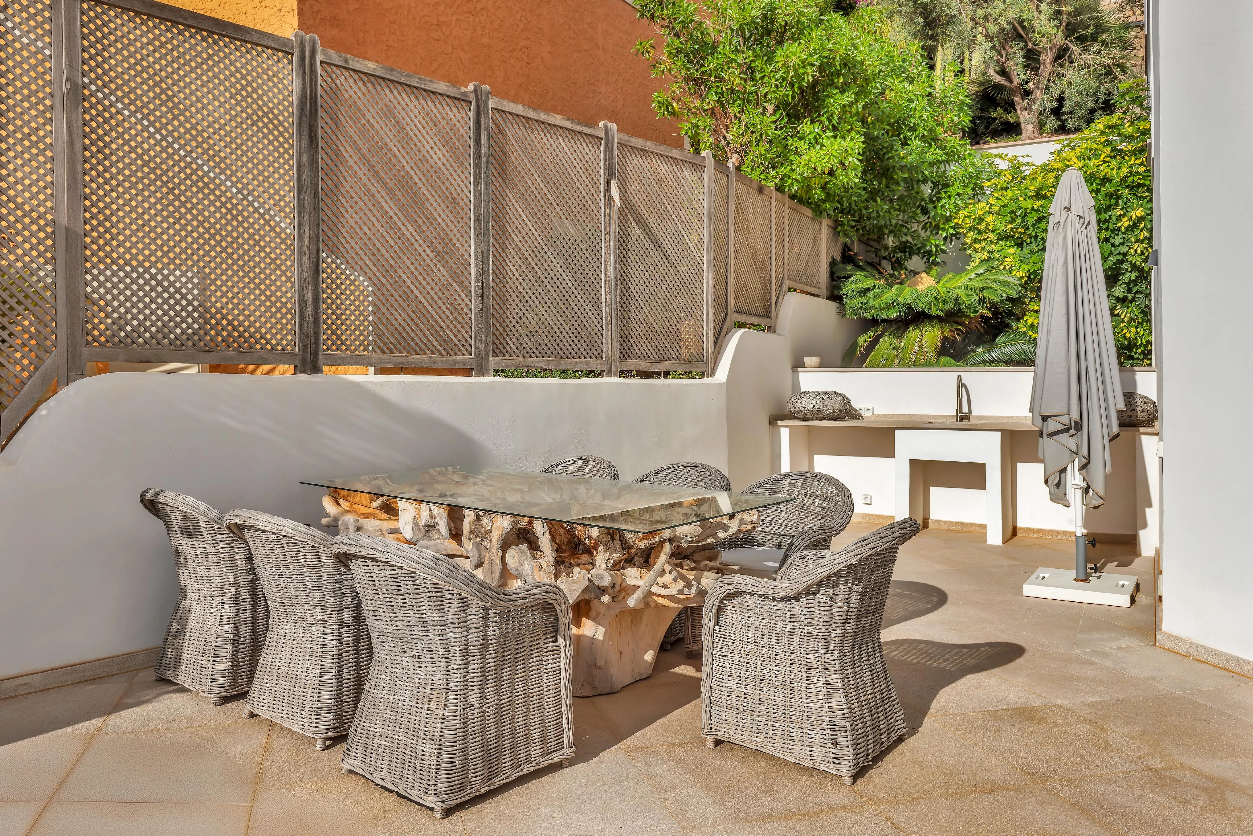 Moderne villa med spektakulær havudsigt-24