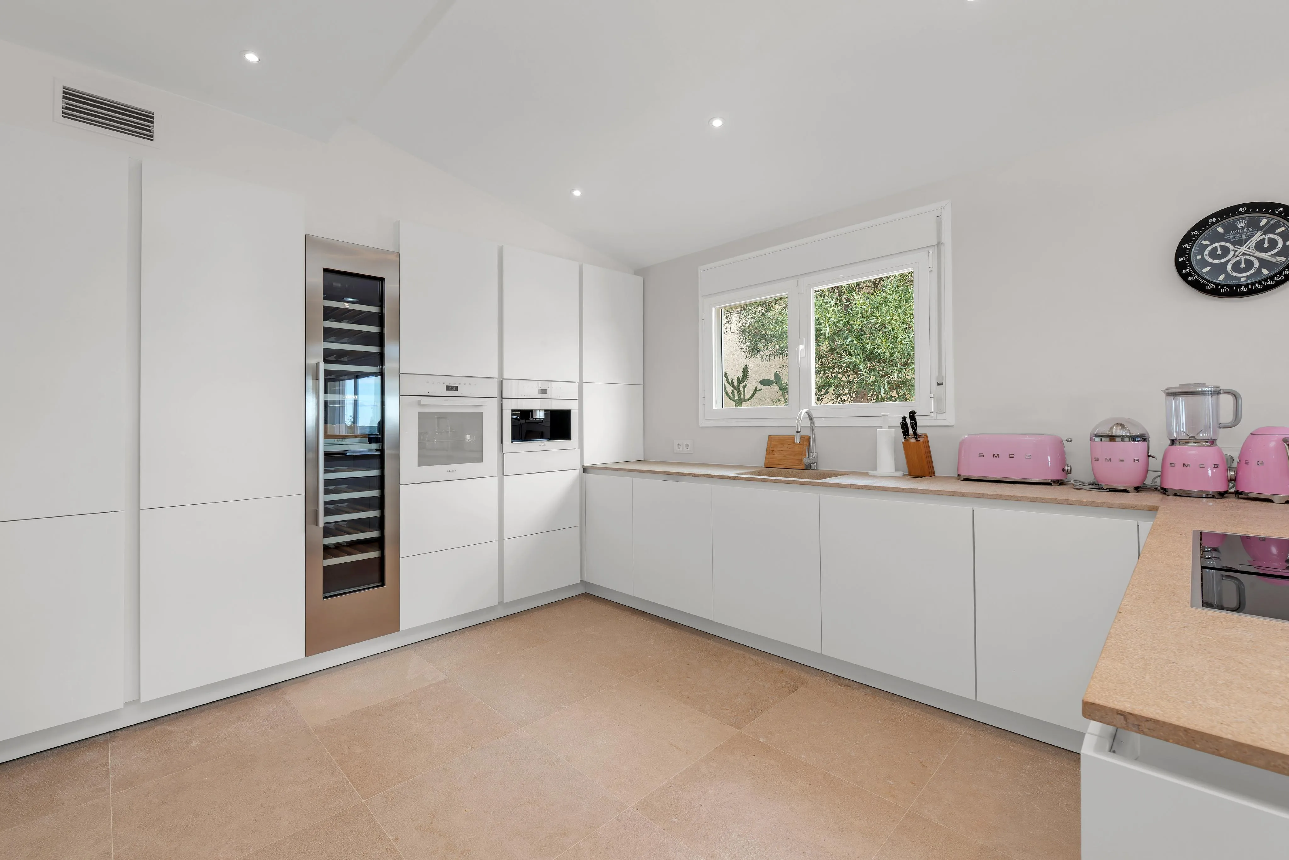 Villa moderna con vista spettacolare sul mare-8